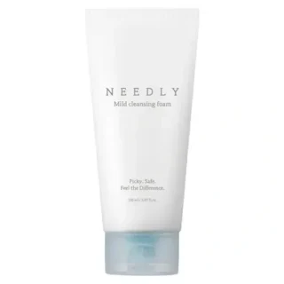 Mild Cleansing Foam Очищувальна пінка для жирної шкіри.