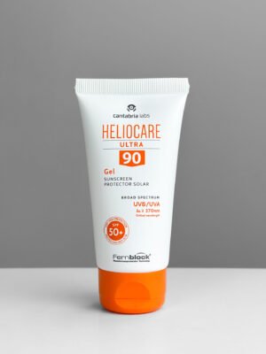 Сонцезахисний гель Ультра SPF50+ для жирної і комбінованої шкіри схильної до акне HELIOCARE ULTRA GEL SPF 50+ Cantabria Labs